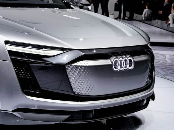 Comment personnaliser votre Audi avec du Gris Nardo ?