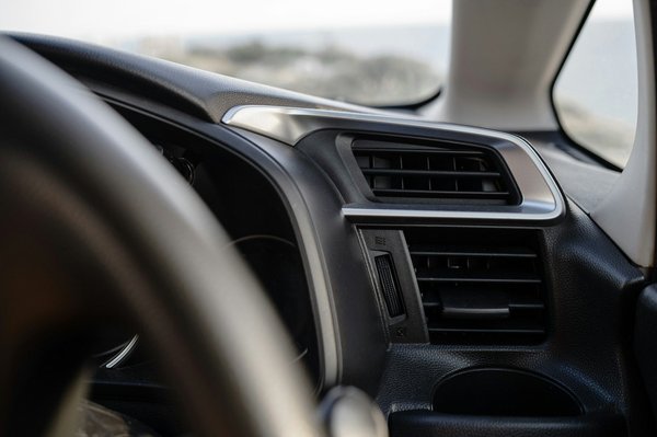 Vendez votre voiture en l'état : astuces pour maximiser vos gains